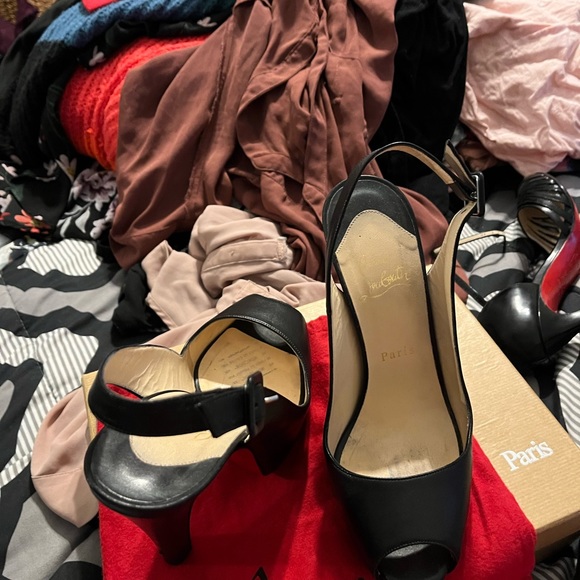 Red Bottoms - Picture 7 of 8